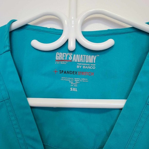 Plus Size Scrub Top - Picture 3 of 3